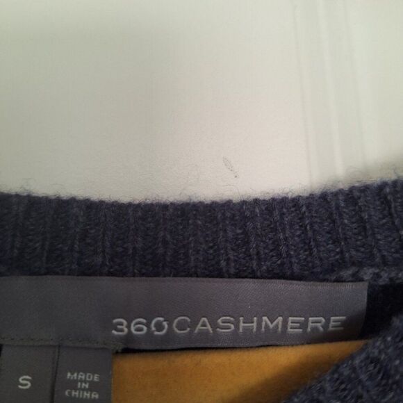 360 Cashmere sweater ( wool/cashmere blend) size S - Picture 2 of 6